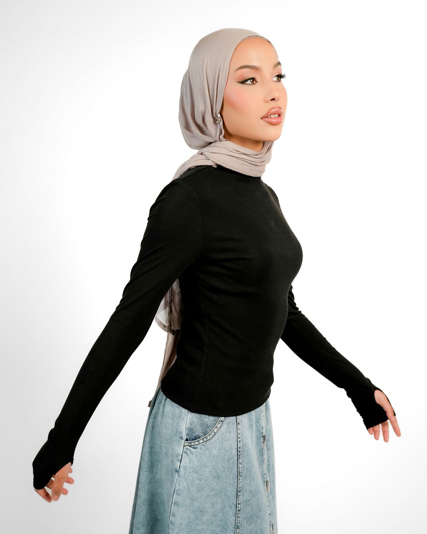 Essential Long Sleeve - Black