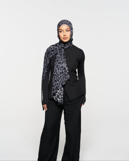 Leopard- Grey