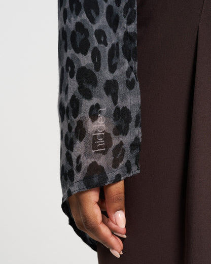 Leopard- Grey
