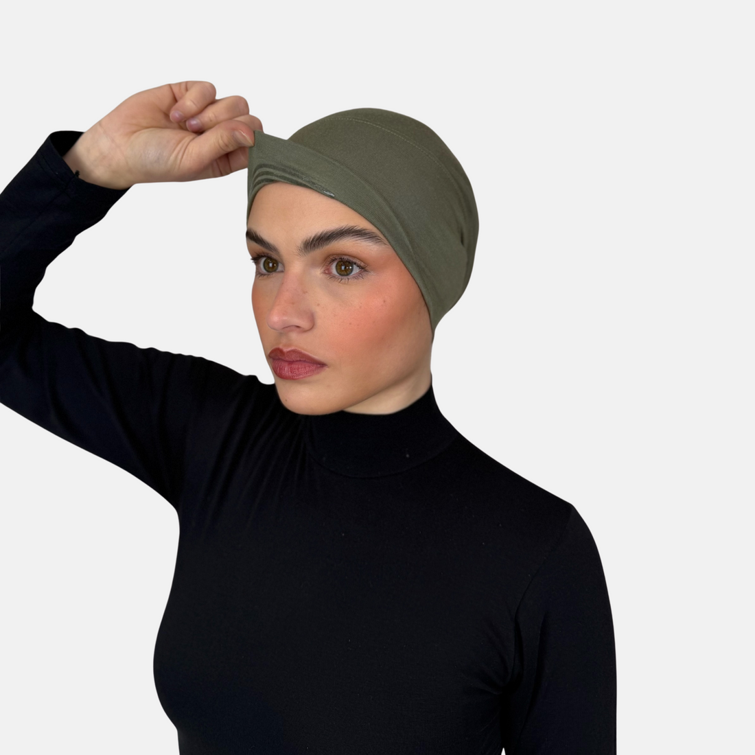 Forest grip under cap