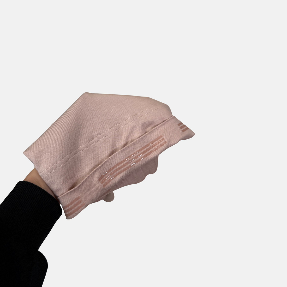 Milk grip under cap
