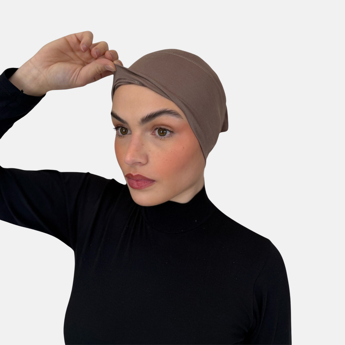 Mocha grip under cap