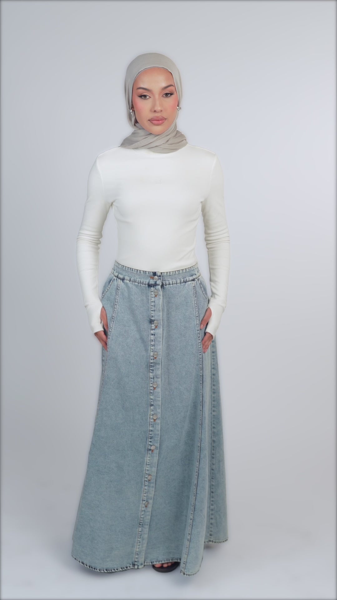 (Pre-Order) Essential Maxi Skirt